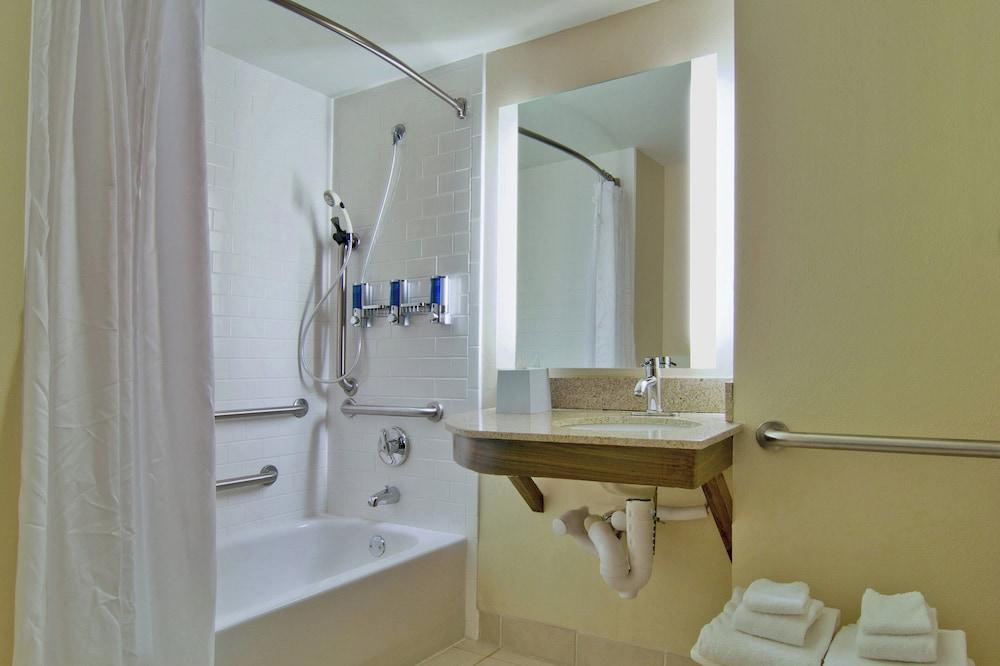 Four Points by Sheraton Nashville Airport photo 15