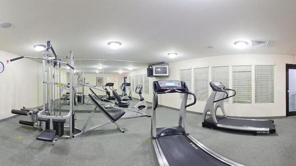 Comfort Inn & Suites Savannah Airport photo 7