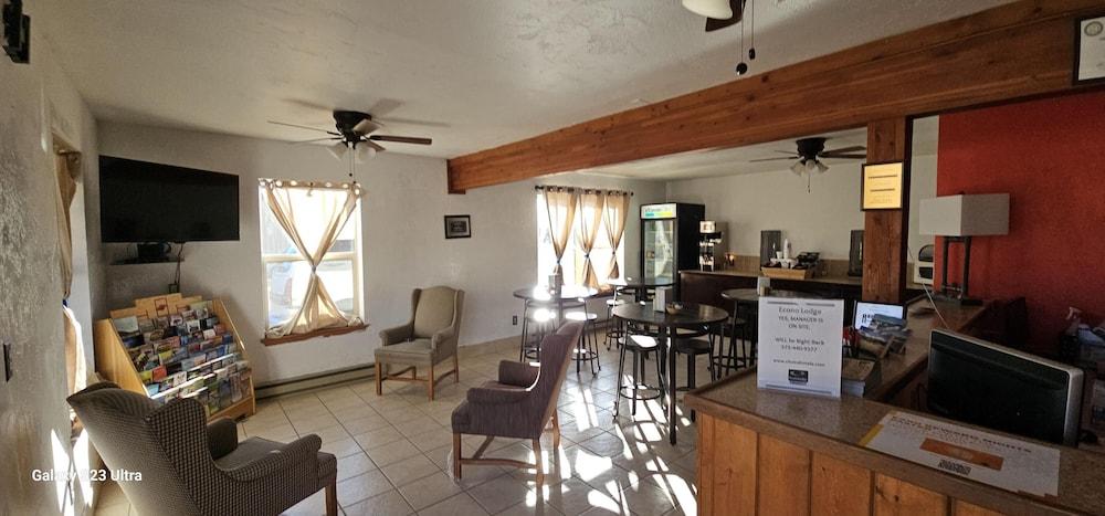 Econo Lodge Eagle Nest photo 22