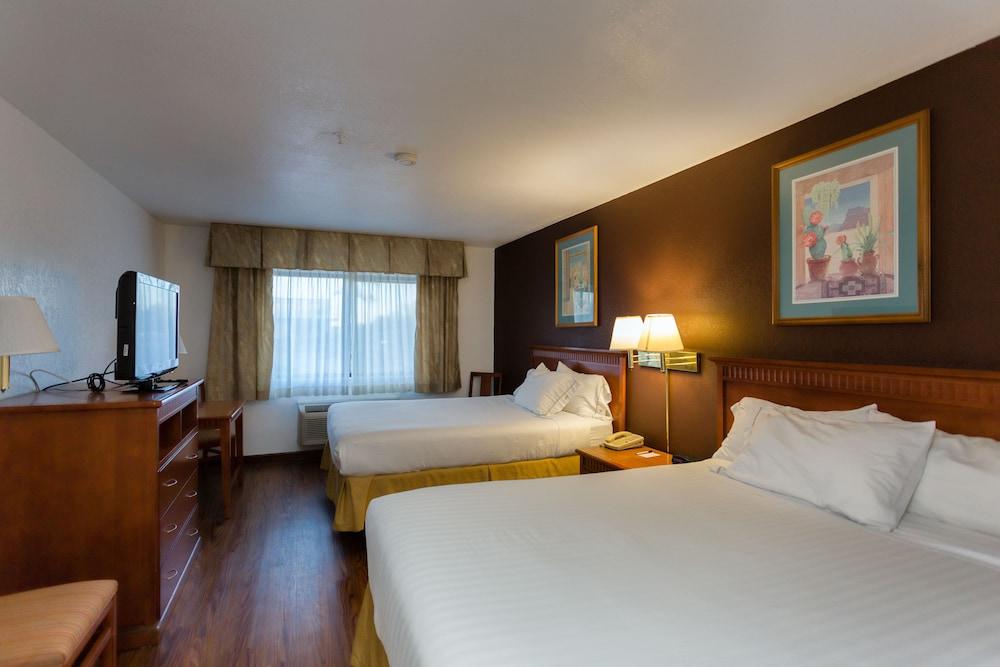 Vagabond Inn Executive - Green Valley photo 6
