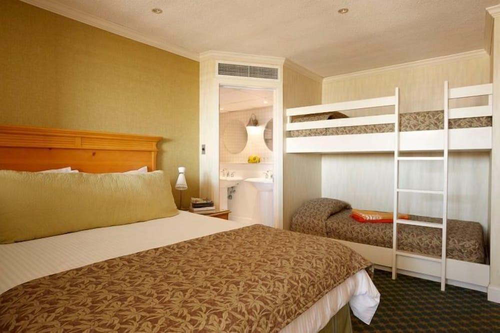 Oceanfront Pan American Hotel photo 11