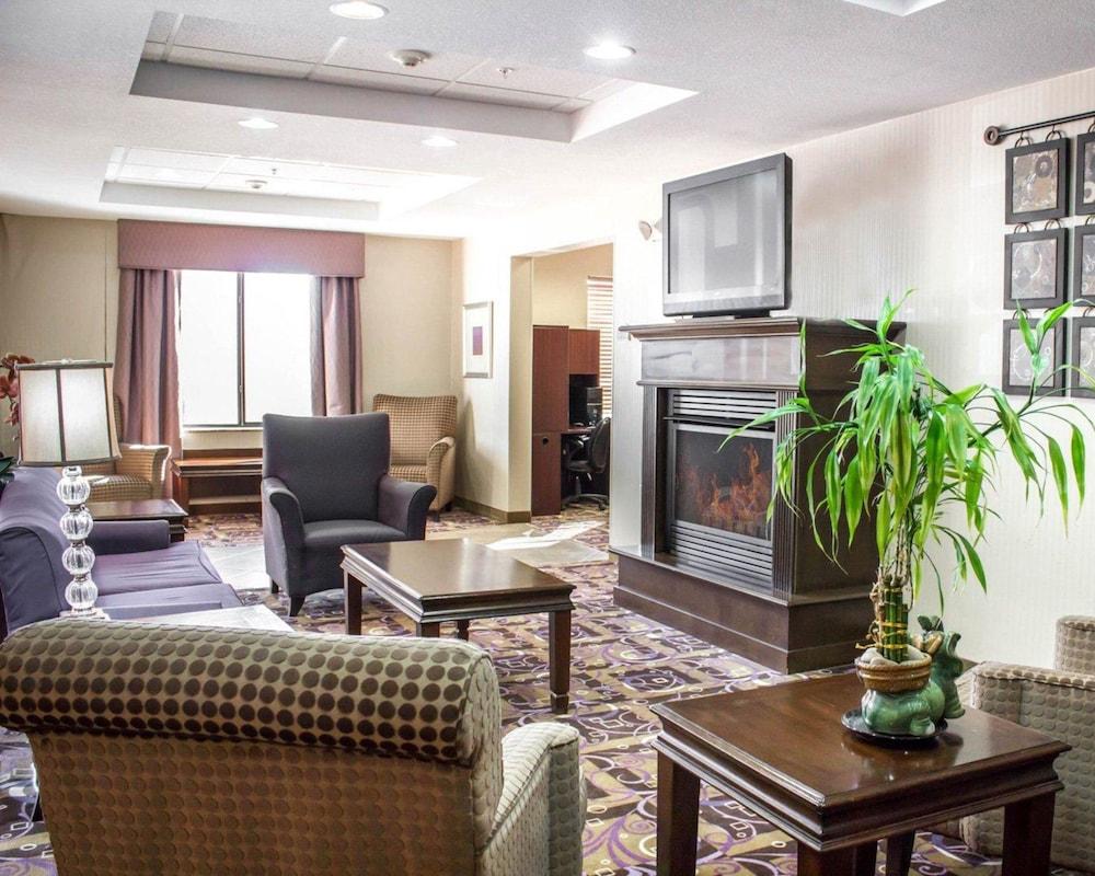 Comfort Suites Sanford photo 2