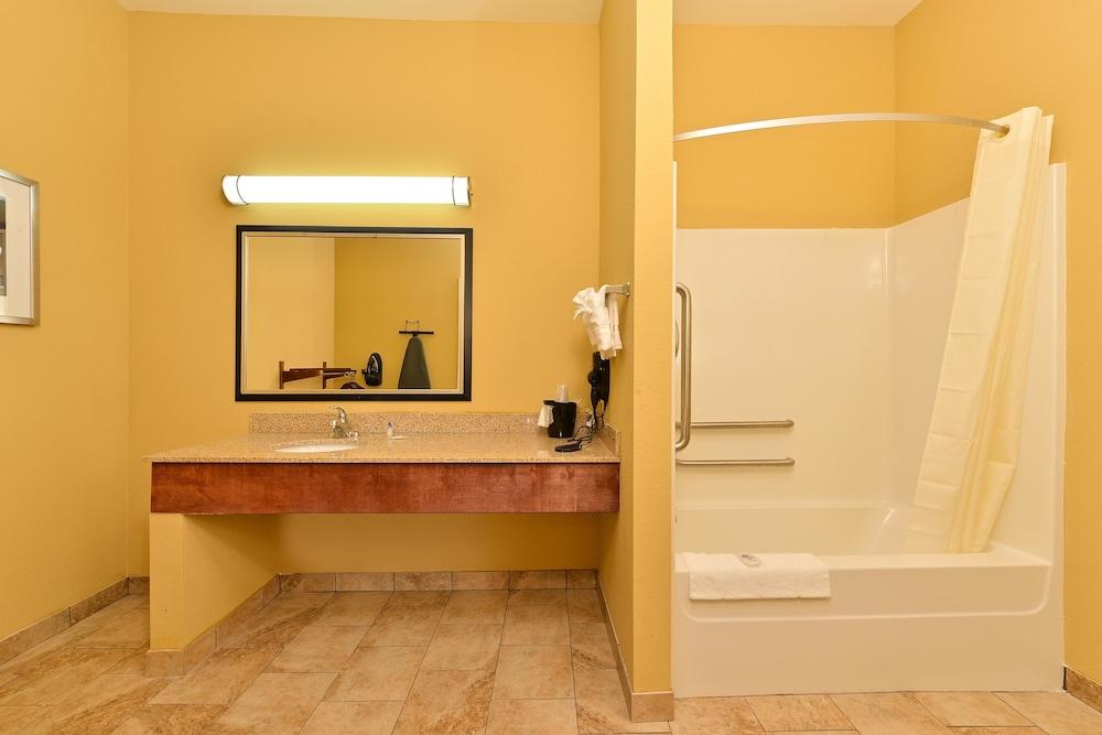 Americas Best Value Inn Tupelo photo 14