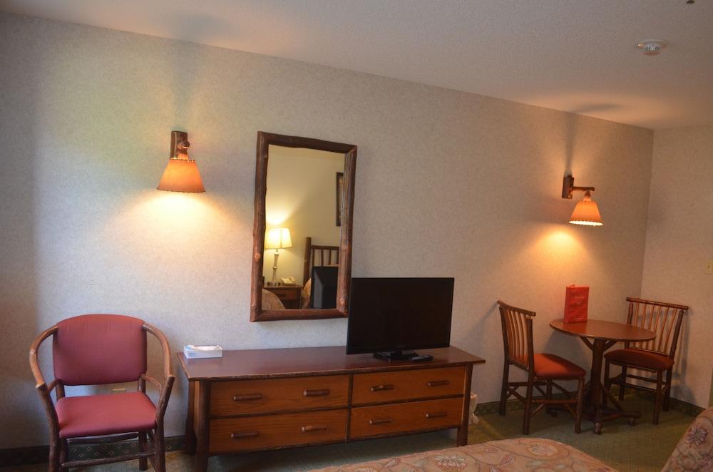Santas Lodge and Resort photo 13