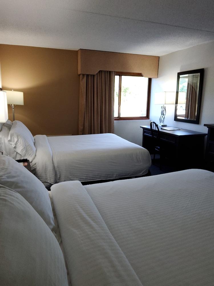 Klopfenstein Inn and Suites photo 34