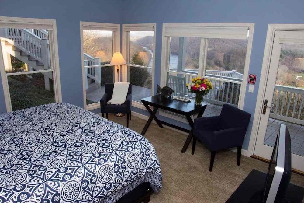 Inn at Riverbend photo 32