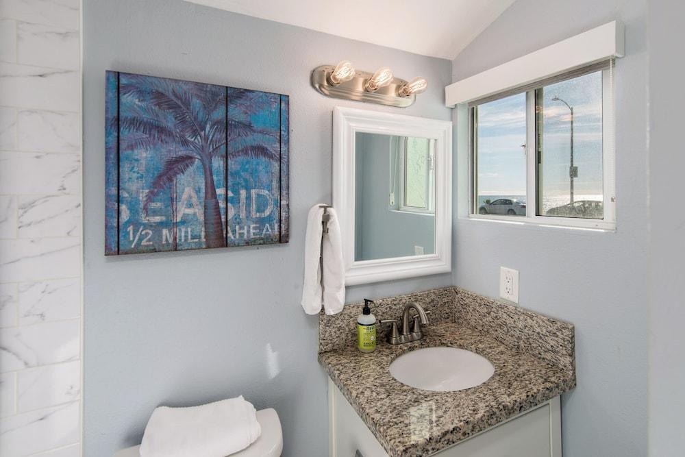 Pacific Bungalow photo 34