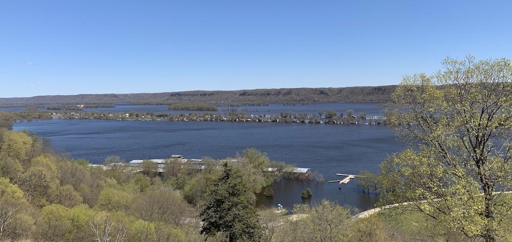 Eagle View Motel & Retreat photo 21