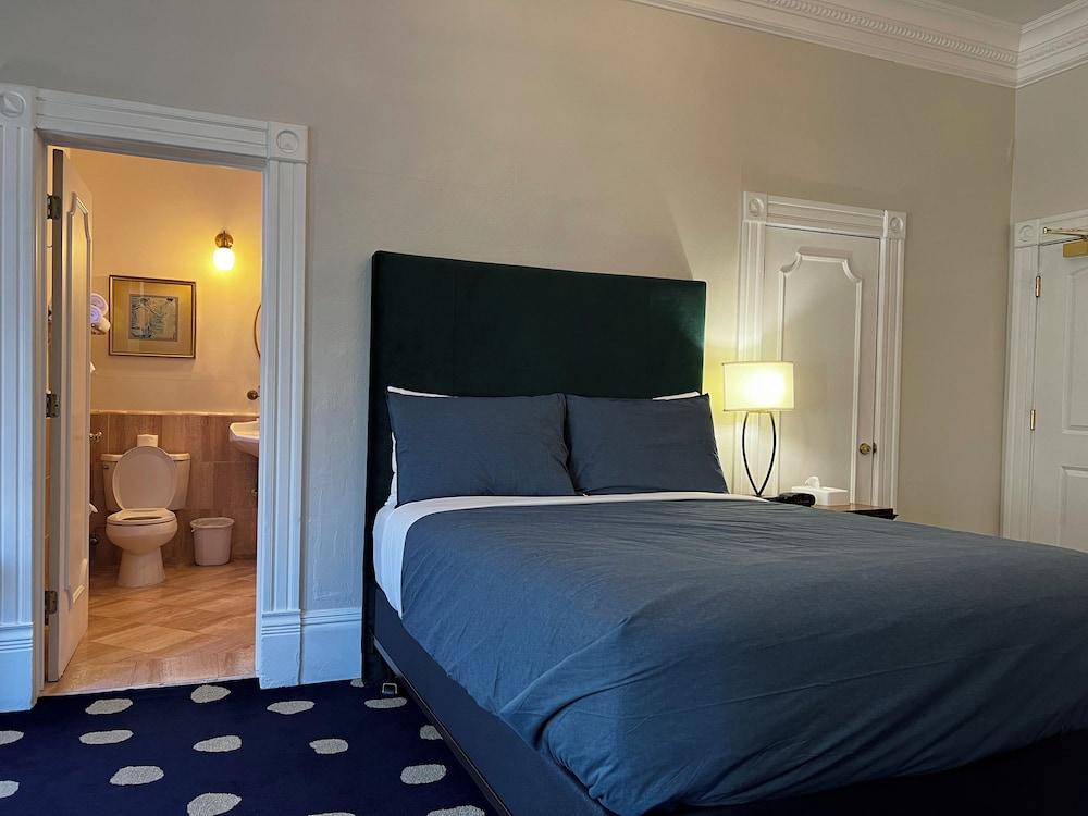 The Sterling Hotel photo 9