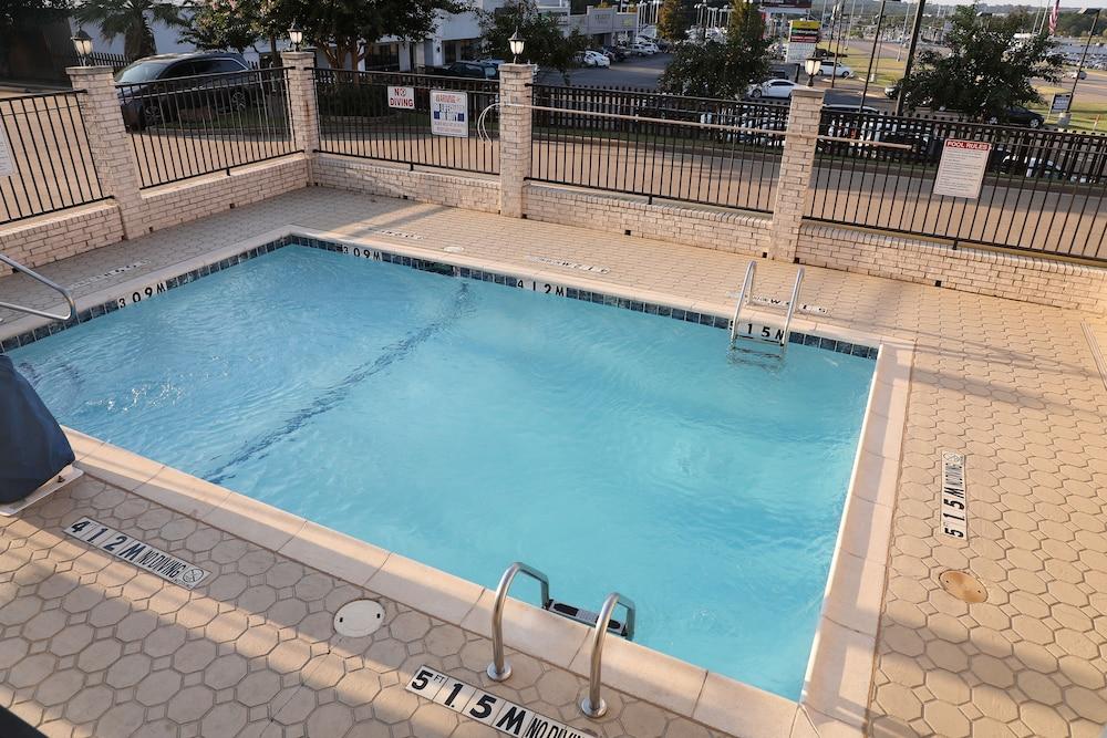 Motel 6 Tyler, TX photo 23