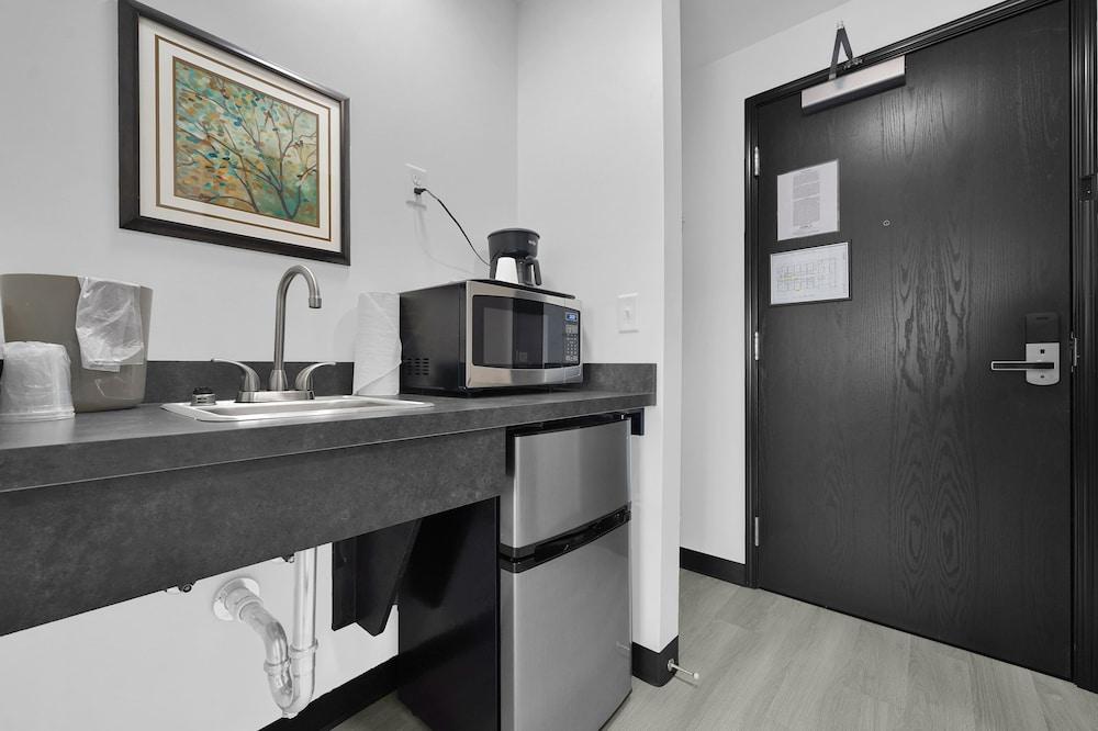 Holmes Suites Inn Columbus Pataskala - I-70 East photo 6