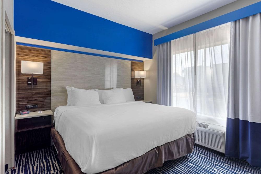 Comfort Inn & Suites Memphis East photo 17