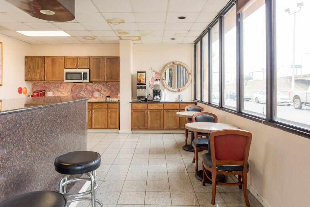 Bossier Extended Stay photo 8