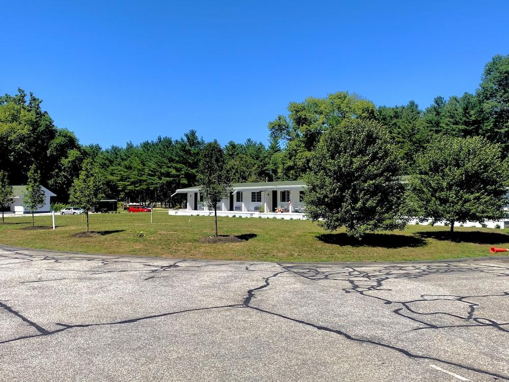 The Minuteman Inn photo 27