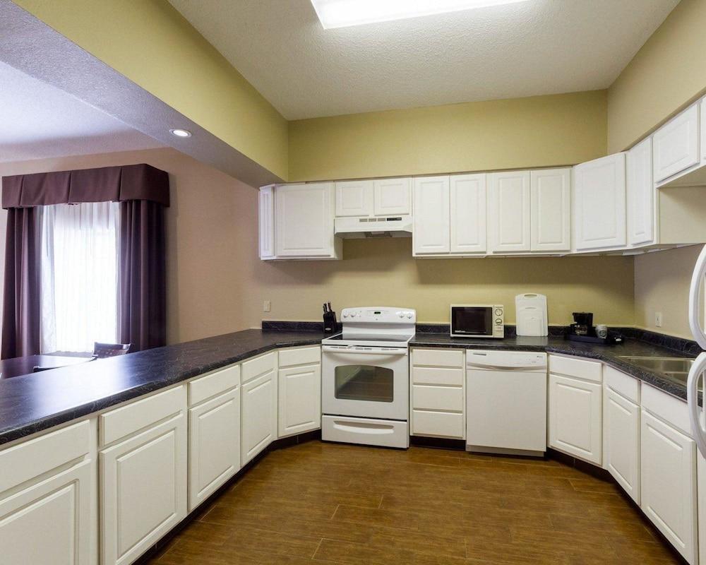 Comfort Inn & Suites Burnet photo 31