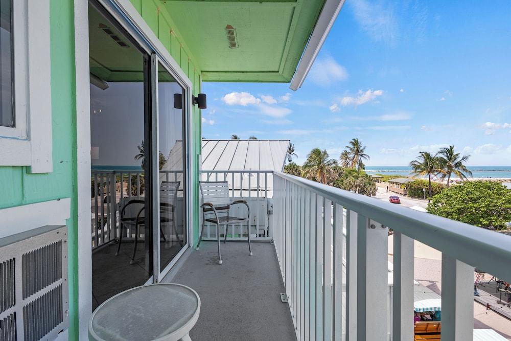Oceanfront Inn photo 58