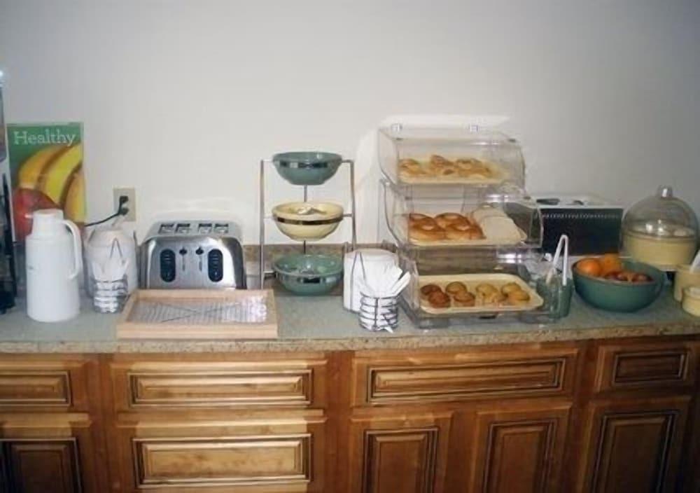 Quality Inn Durand I-69 photo 41