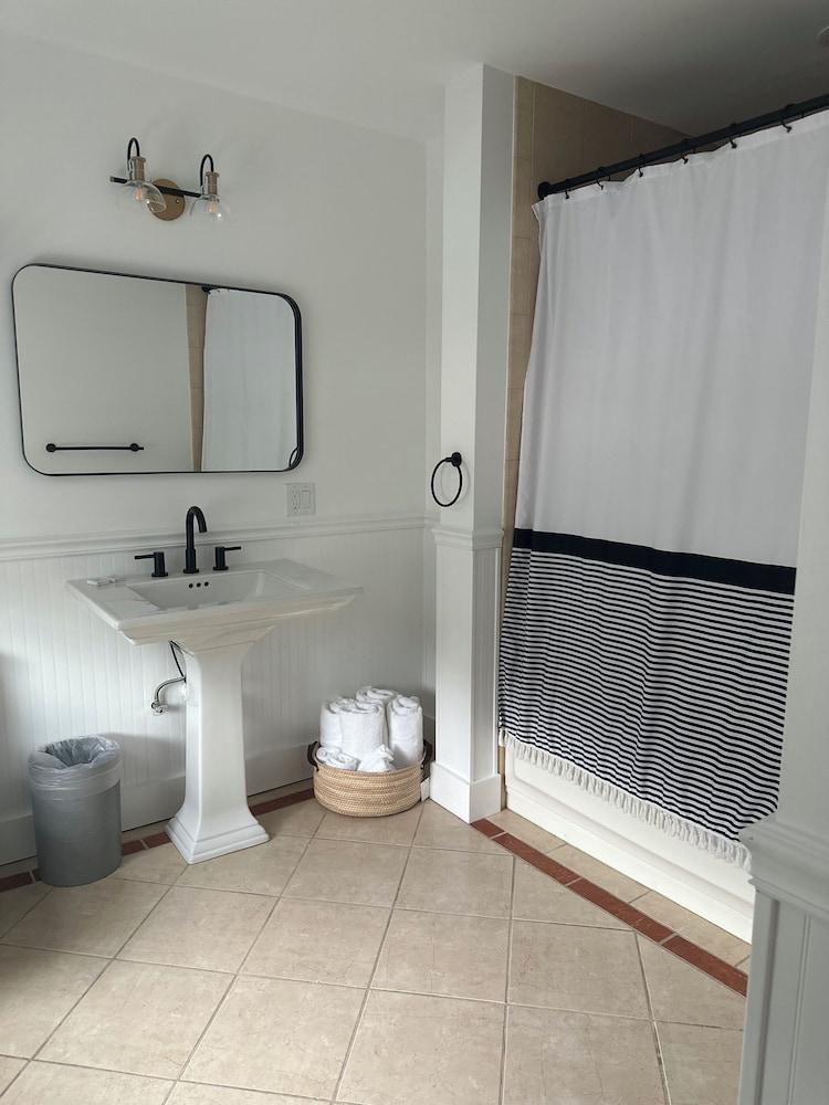 Sugar Maple Inn photo 25