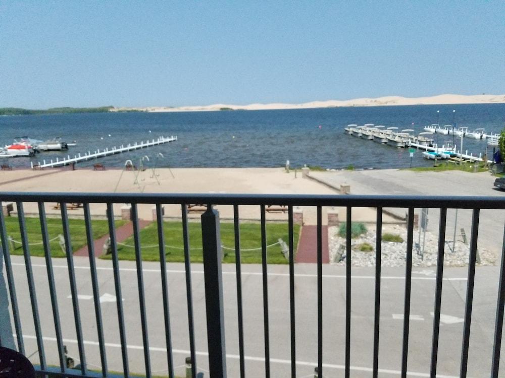 Dunes Waterfront Resort photo 66