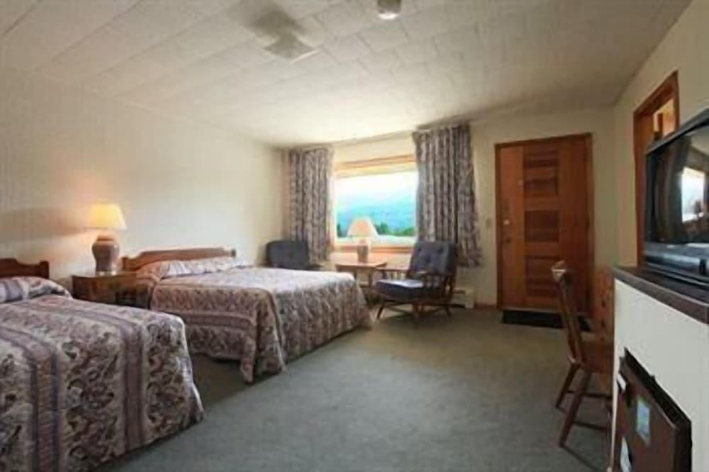 Ladd Brook Inn photo 2