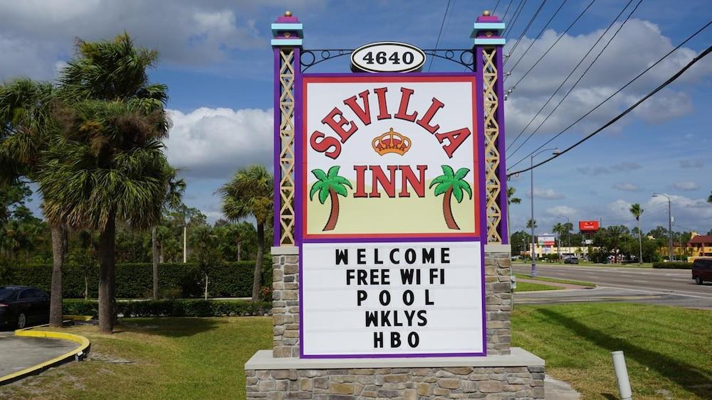 Sevilla Inn - Near Medieval Times photo 28