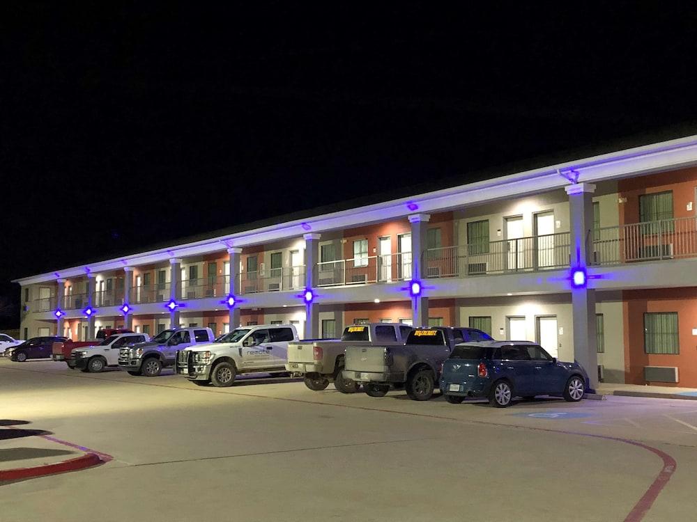 Executive Inn & Suites Joaquin photo 32