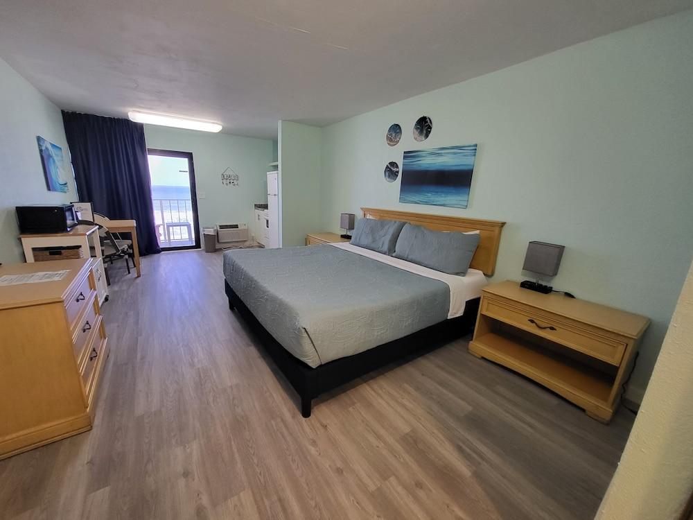 Beachside Hotel photo 17