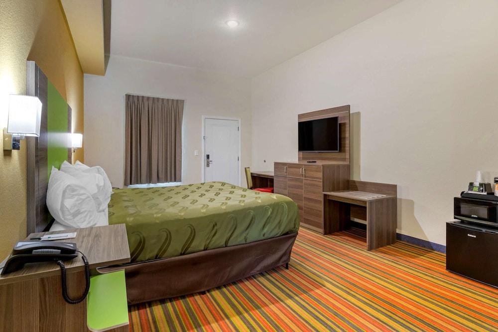 Quality Inn & Suites Elgin photo 7