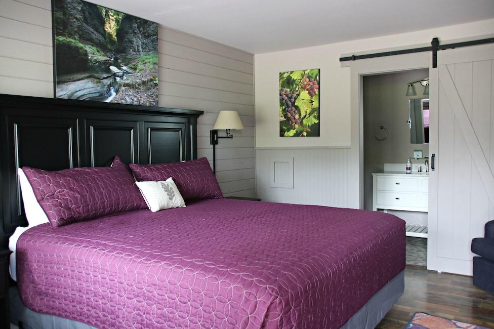 Plum Point Lodge photo 7