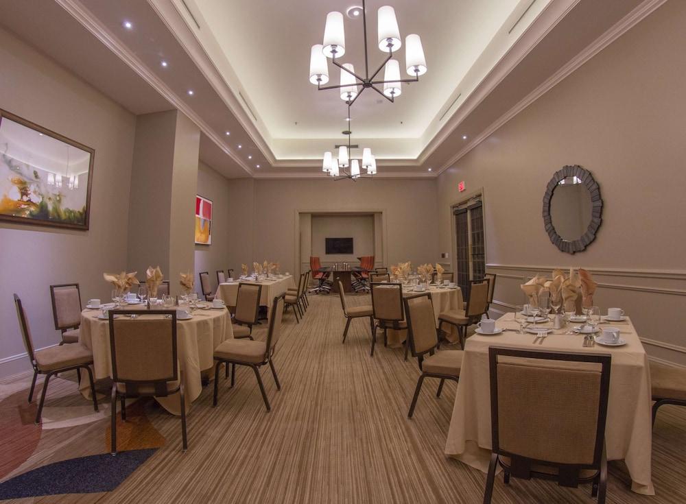 Hilton Harrisburg photo 41
