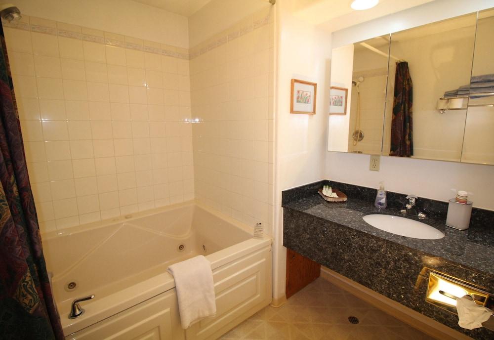 Abbey Archway Inn photo 30