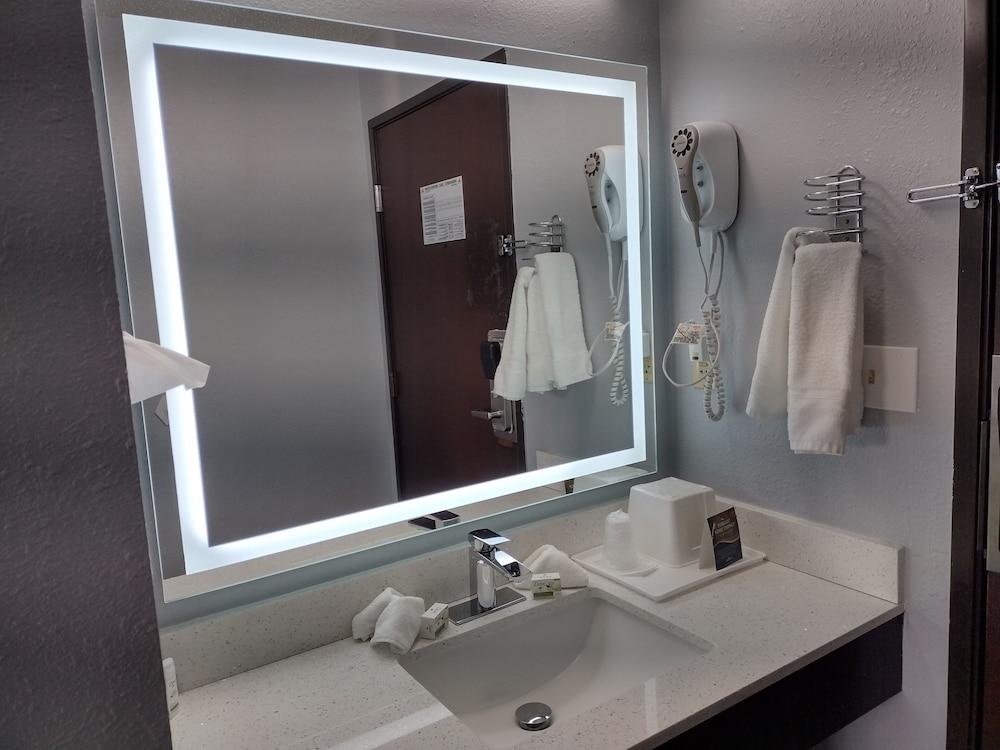 Baymont by Wyndham Duluth/Spirit Mountain photo 22