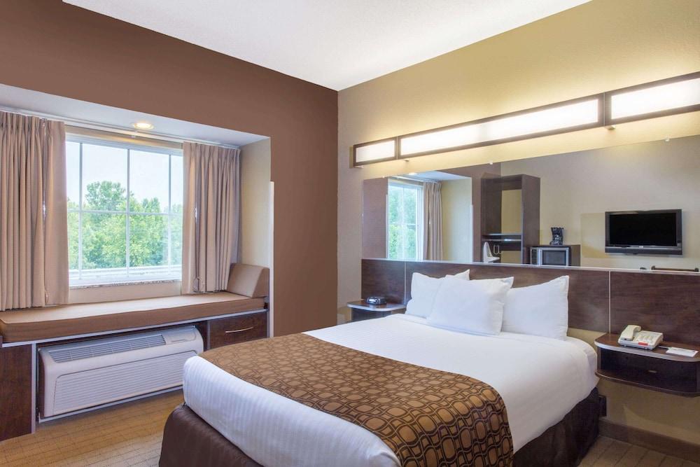 Microtel Inn & Suites by Wyndham Mansfield photo 15