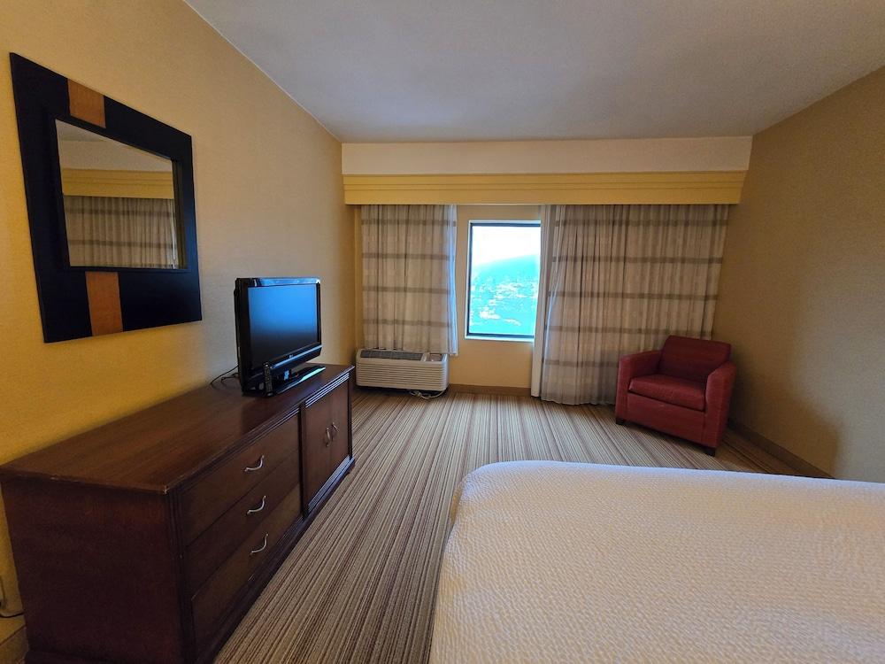 Country Inn & Suites by Radisson, Convention Center photo 5