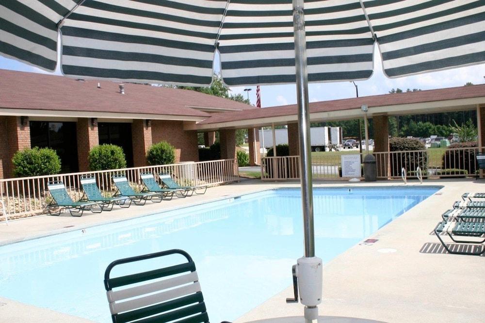 Quality Inn Toccoa photo 37