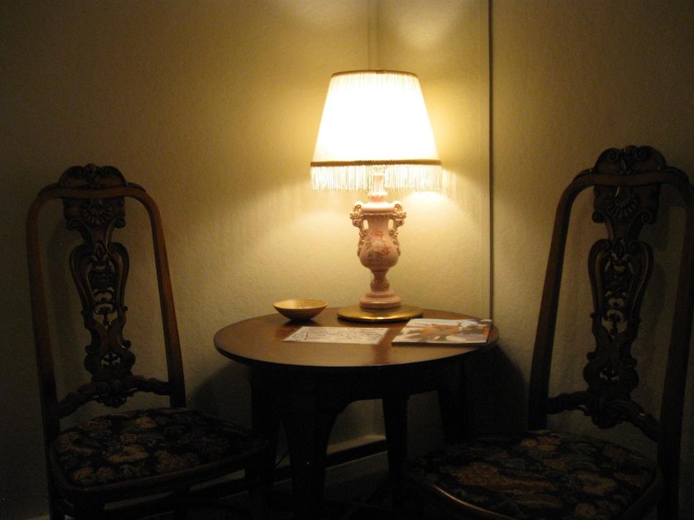 The Forest Queen Hotel photo 16
