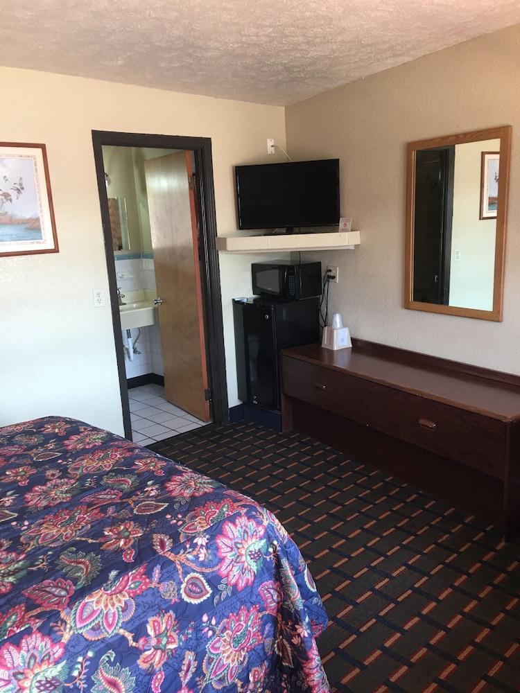Best Value Inn Motel Sandusky photo 70