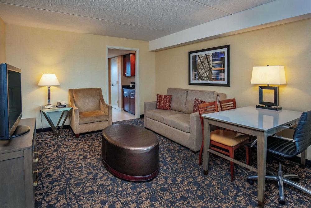 Embassy Suites by Hilton Boston Waltham photo 35