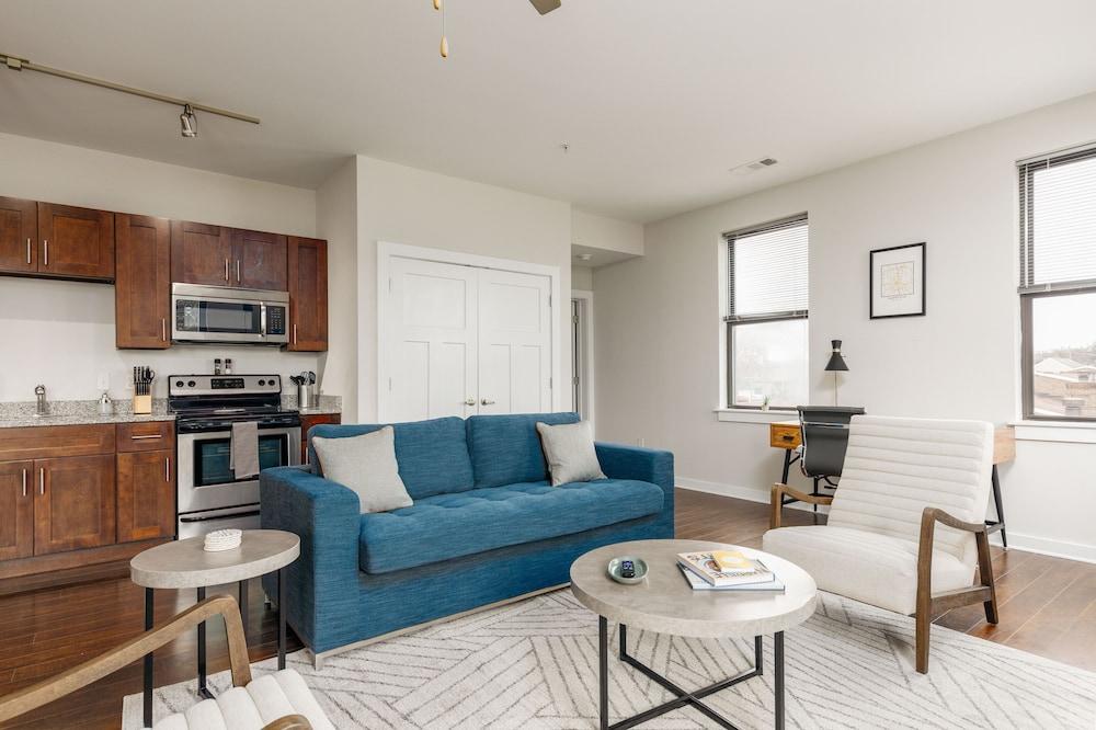 CozySuites Music Row photo 16