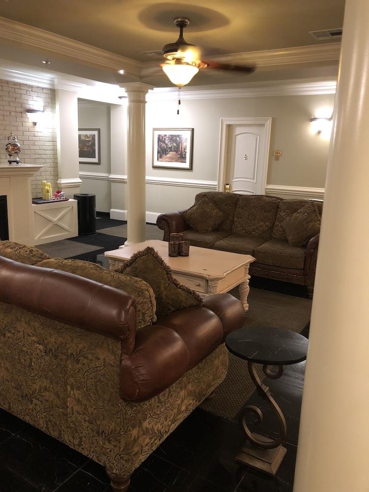 The Juliet Hotel photo 2