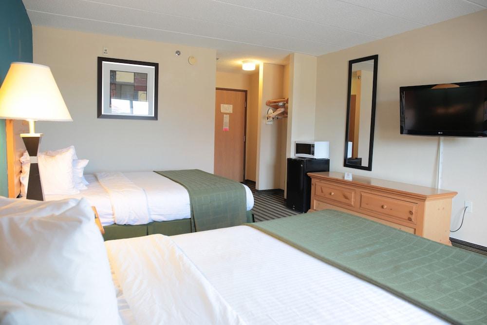 American Inn and Suites photo 10