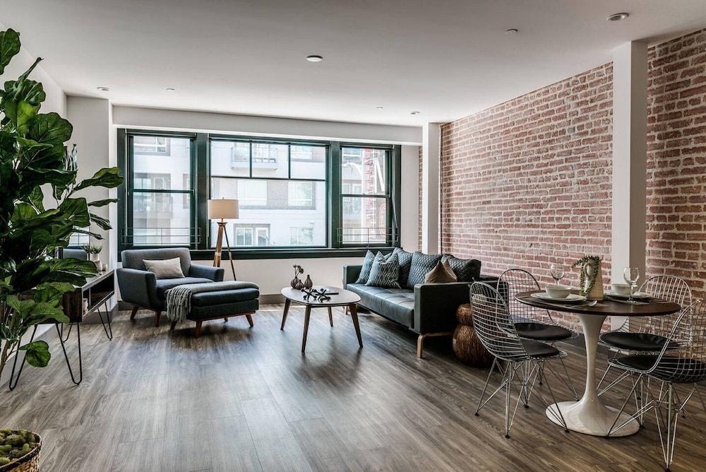Abode Los Angeles - Downtown South Park photo 4