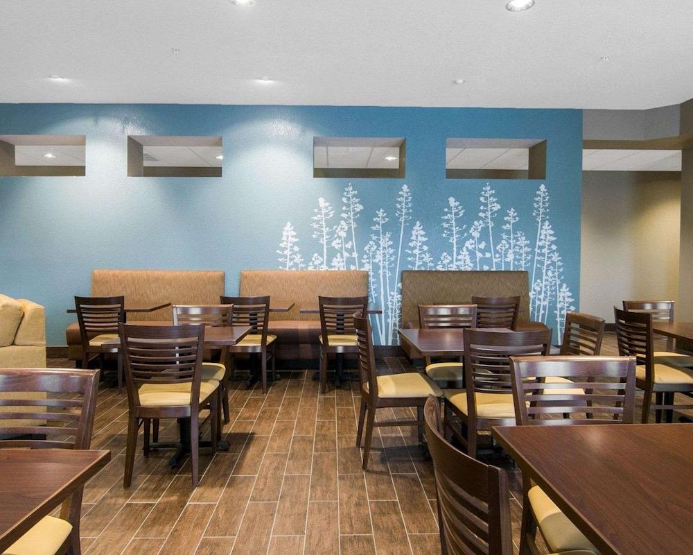 Sleep Inn & Suites Fort Dodge photo 34