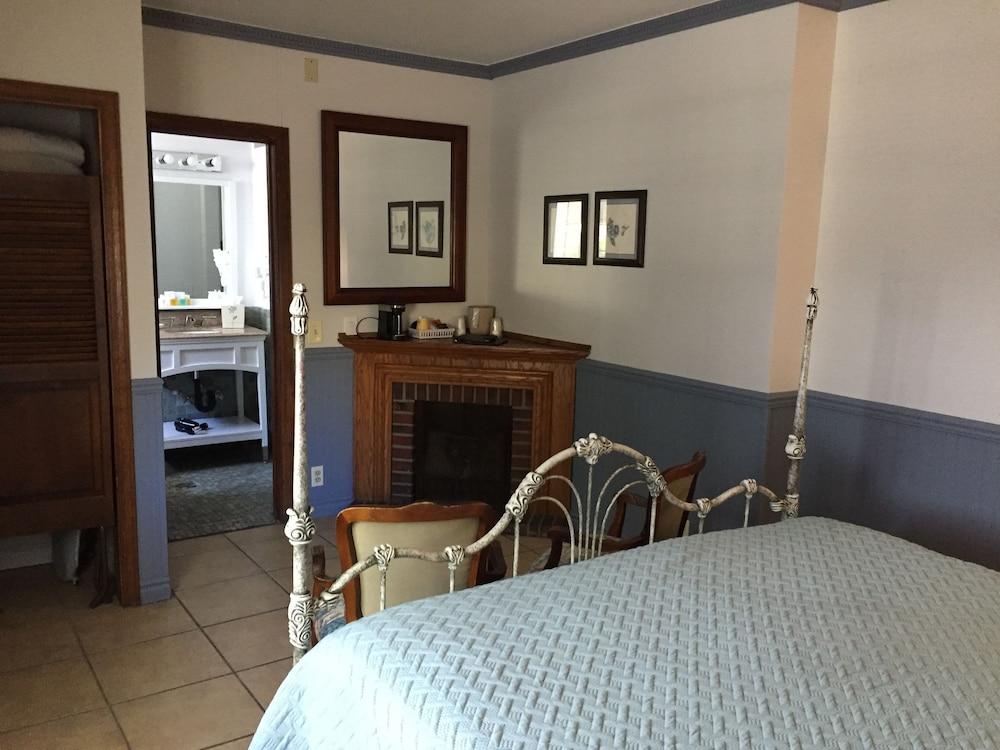 Seacrest Inn photo 43