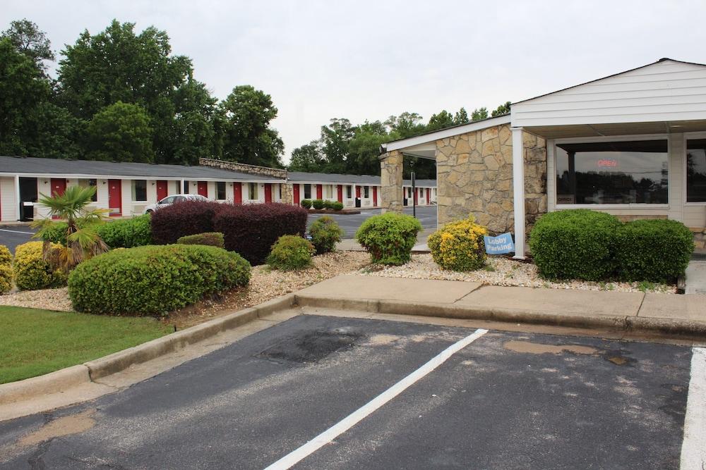 Americas Best Value Inn Conyer photo 52