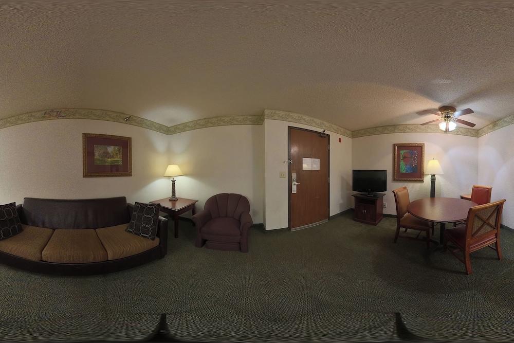 Blue Way Inn & Suites Eagan photo 6