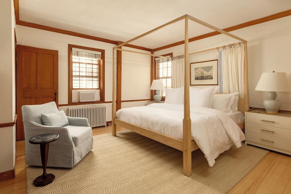 Sawyer House photo 24