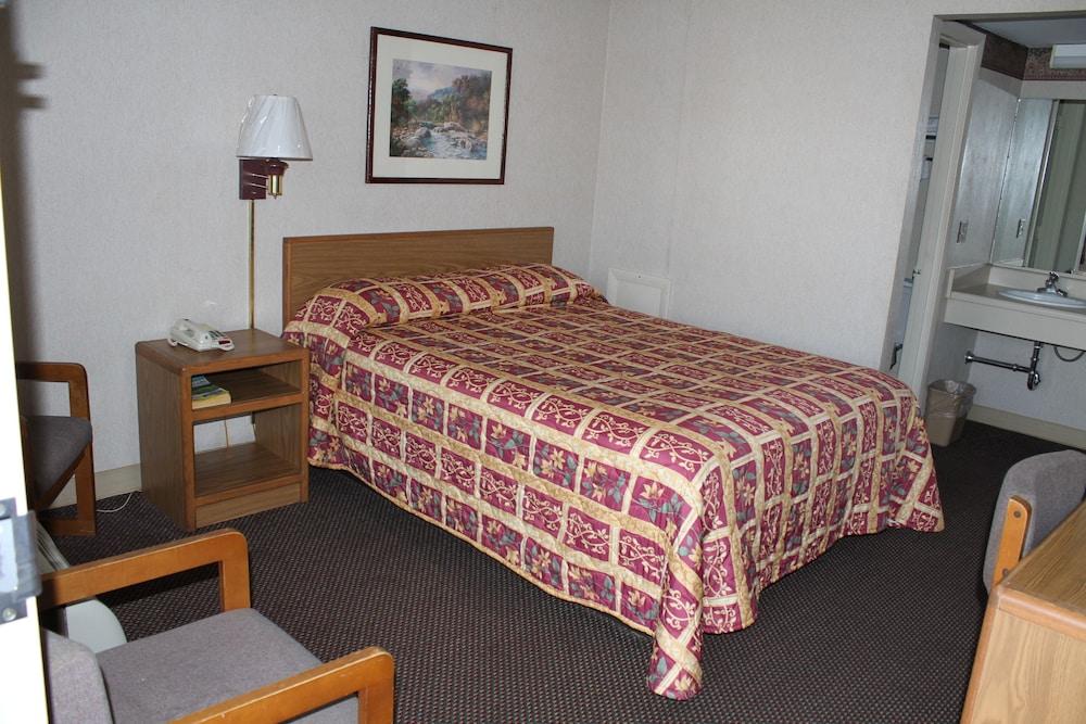 Budget Host Inn Bristol photo 23