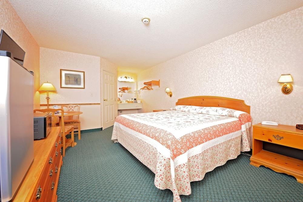 Our Guest Inn and Suites - Downtown photo 16