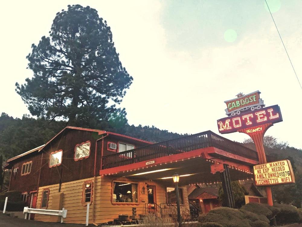 Caboose Motel photo 42